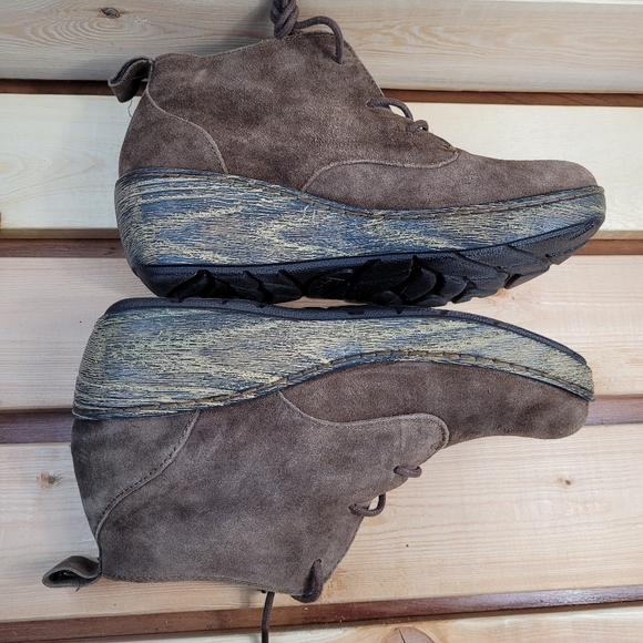 B.O.C brown ankle boots women size 7M - Picture 8 of 10